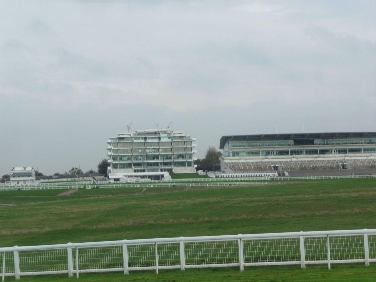 LeatherheadSE06