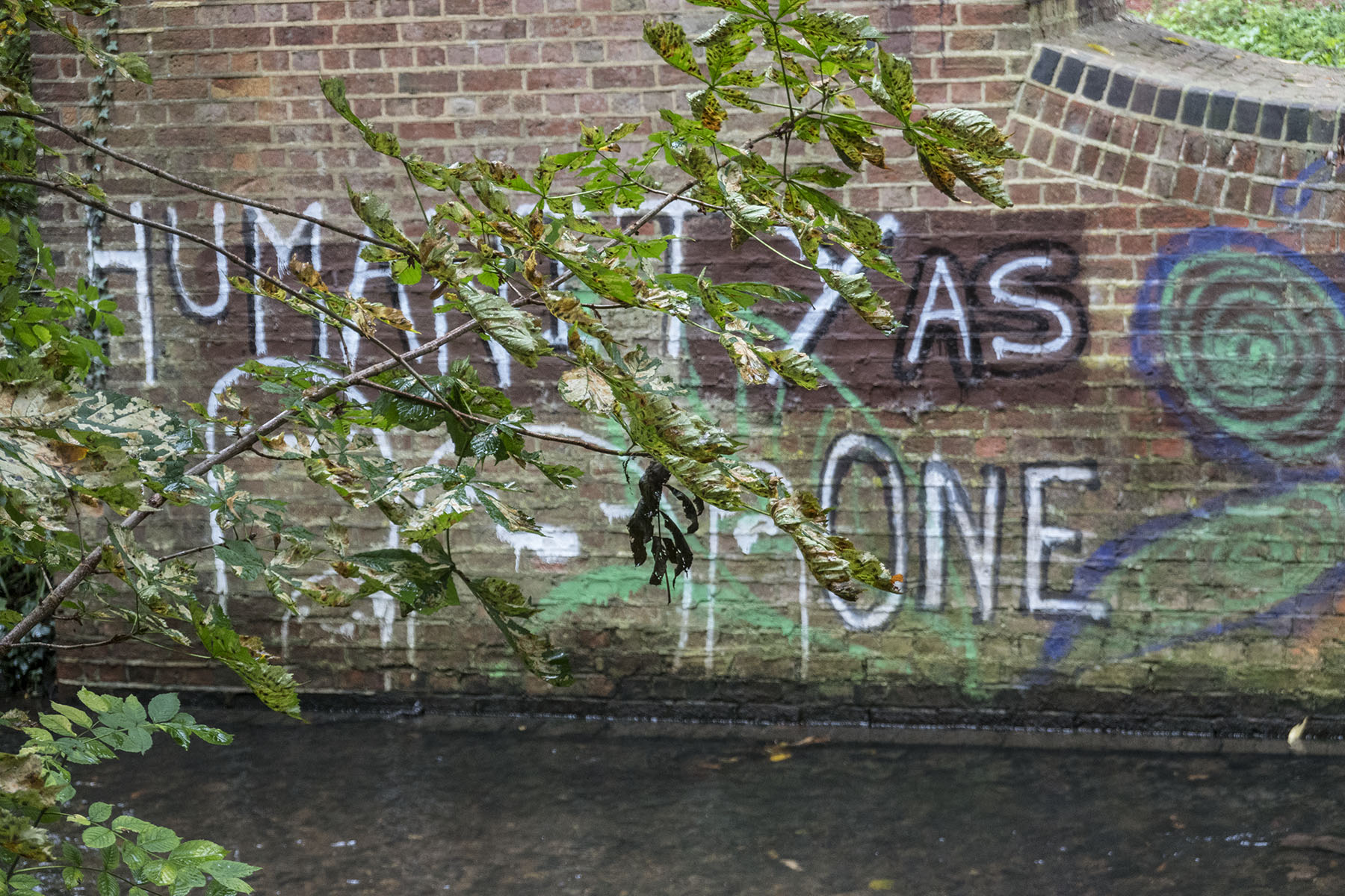 HendonMillHillViaductGrafitti