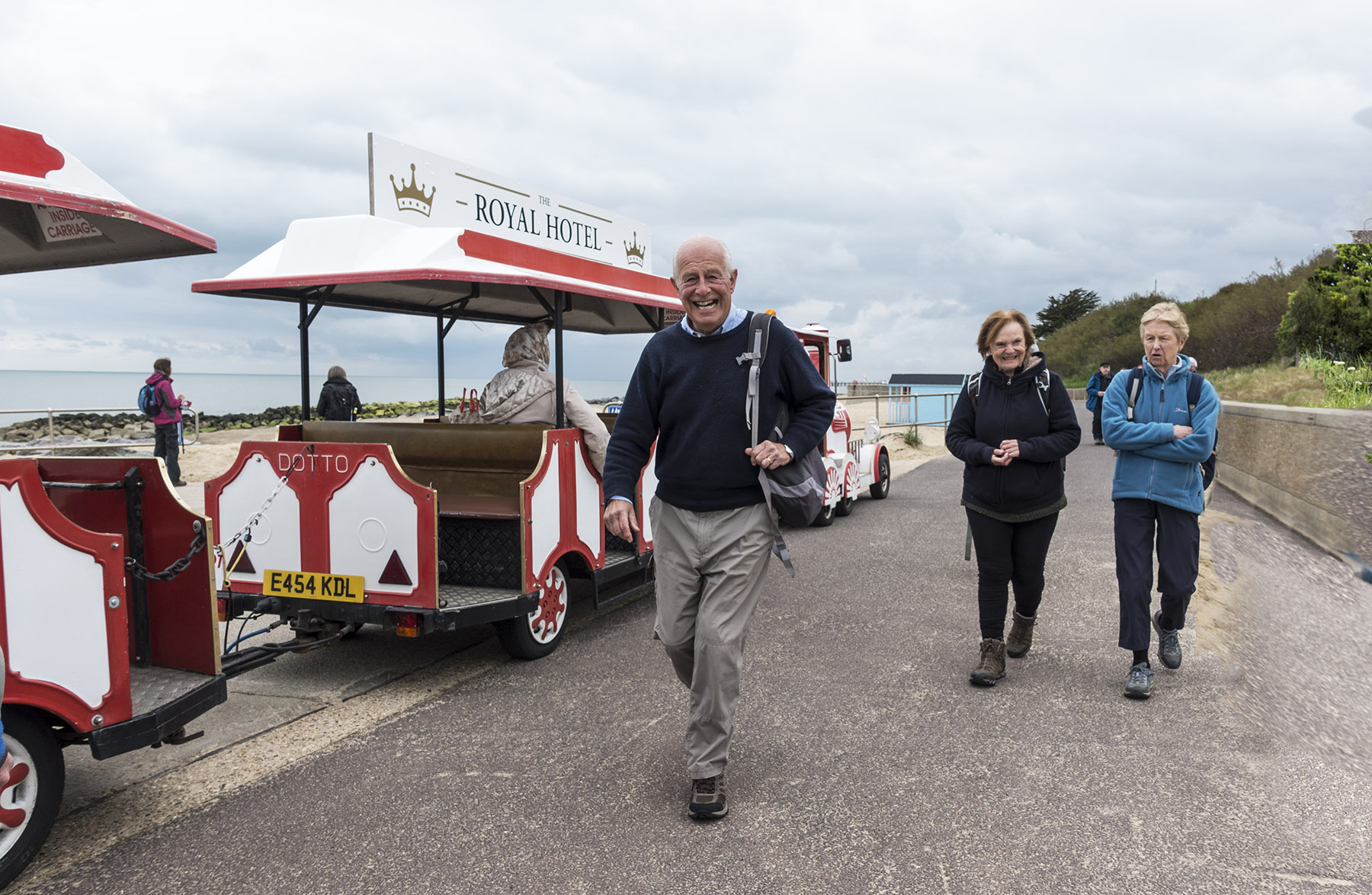ClactonSeaFrontwTrain