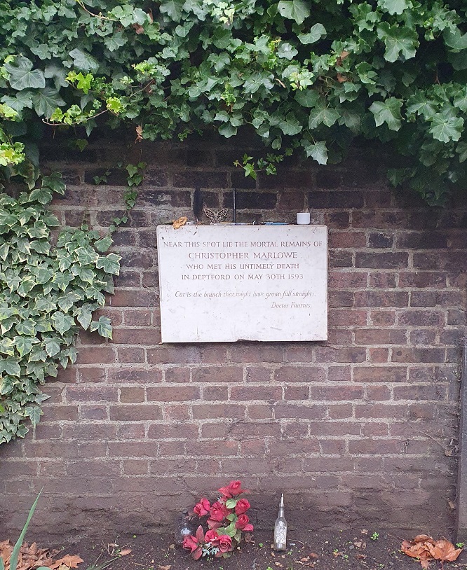 LimehouseST10MarloweMemorialStNicholasChurchyard