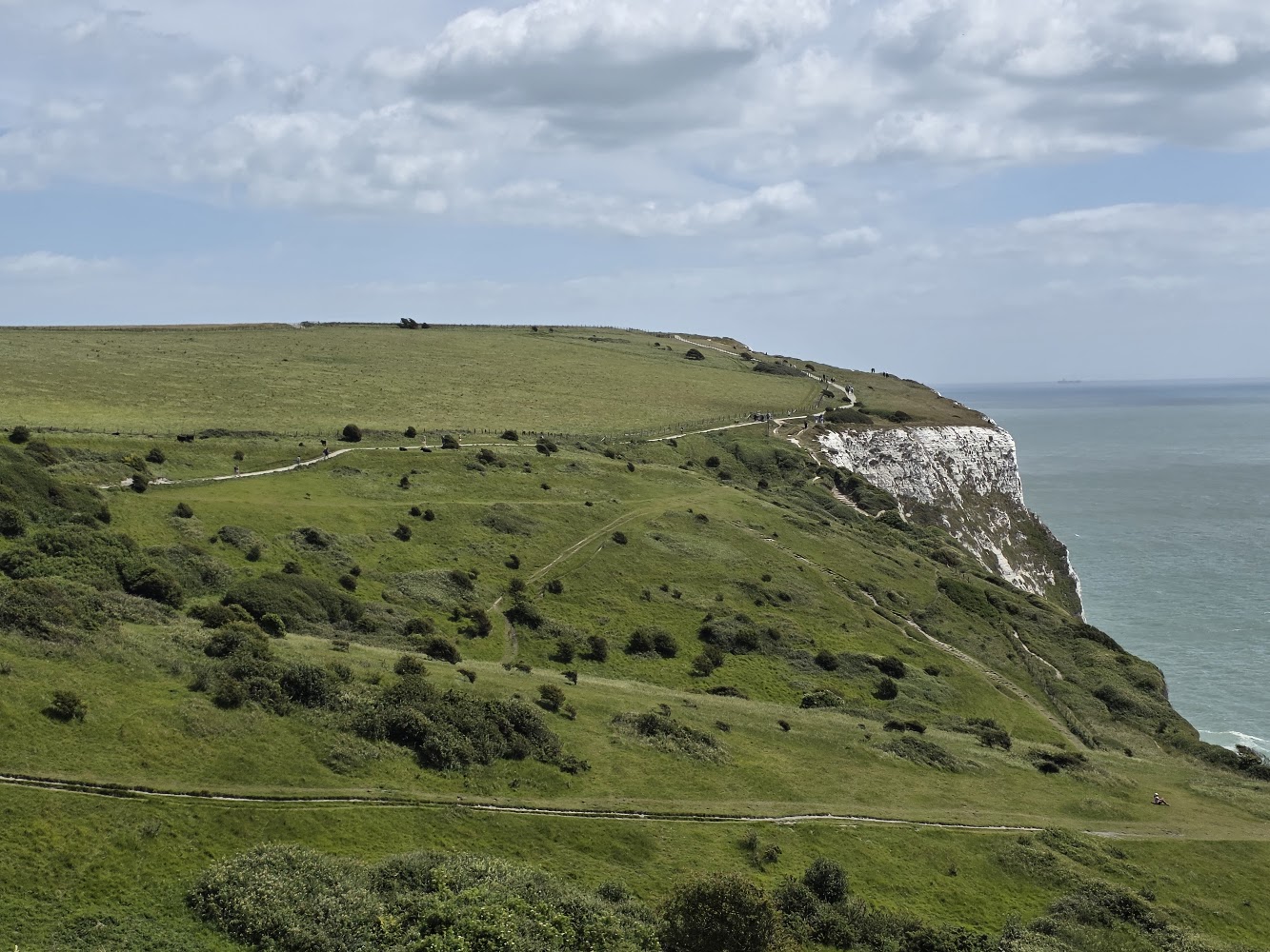 Dover RH 3 Walking towards the lighthouse
